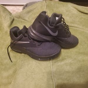 Nike Air Max Infuriate 3 Basketball Shoe